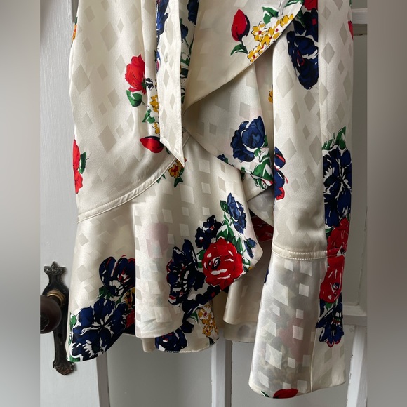 NWT Tory Burch Ivory Tea Rose Printed Silk Wrap Dress Size 8 - Picture 5 of 5